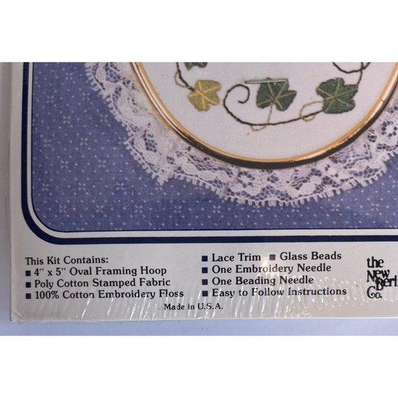 Vtg 1987 Monarch Butterfly Stitchery Kit The New Berlin Co 4" x 5" 30234 - Picture 3 of 3